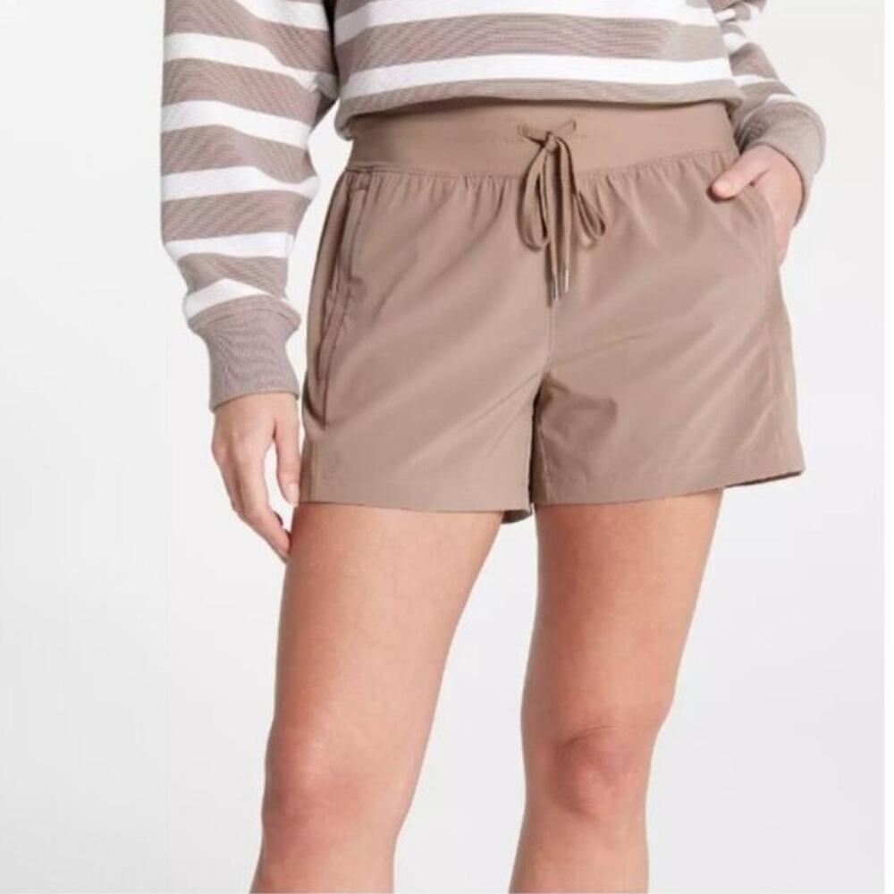 Calia Truelight Shorts NWT size XL Mid-Rise short UPF 50+ short 4" Inseam brown
